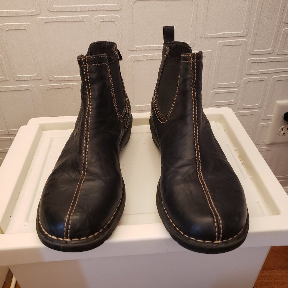 Clark’s Bendables Leather Ankle Boot
